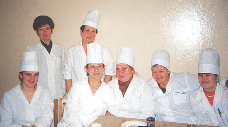 Кунцевич (в центре) с коллегами