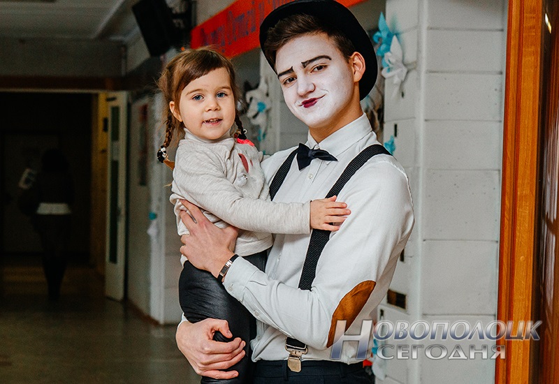 Lіleja sjabroўstva v DDM (2)