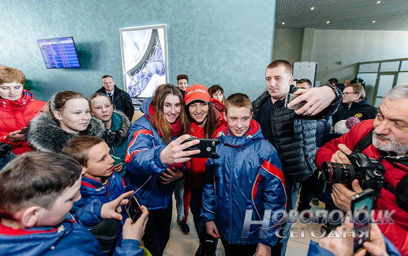 Vstrecha olimpijskih chempionok po biatlonu v Nacional'nom ajeroportu (11)