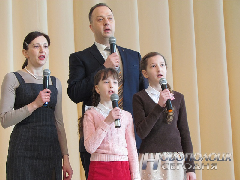 festival' semejnoj pesni v gimnazii №2 Novopolocka (2)