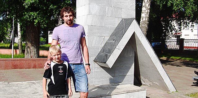 Александр Китаров (на фото с племянником)