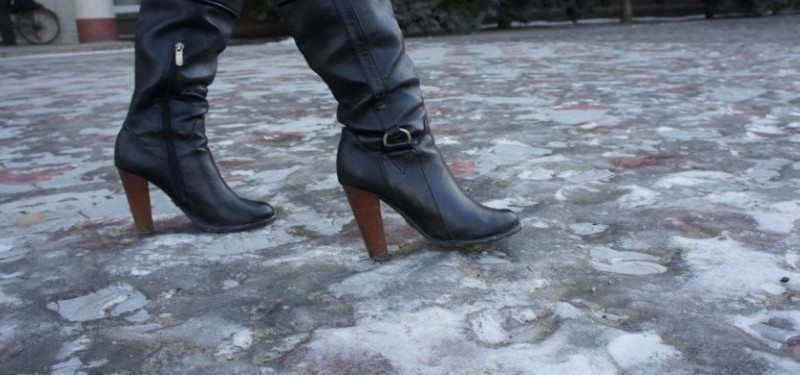 Лед и каблуки – травмоопасное сочетание