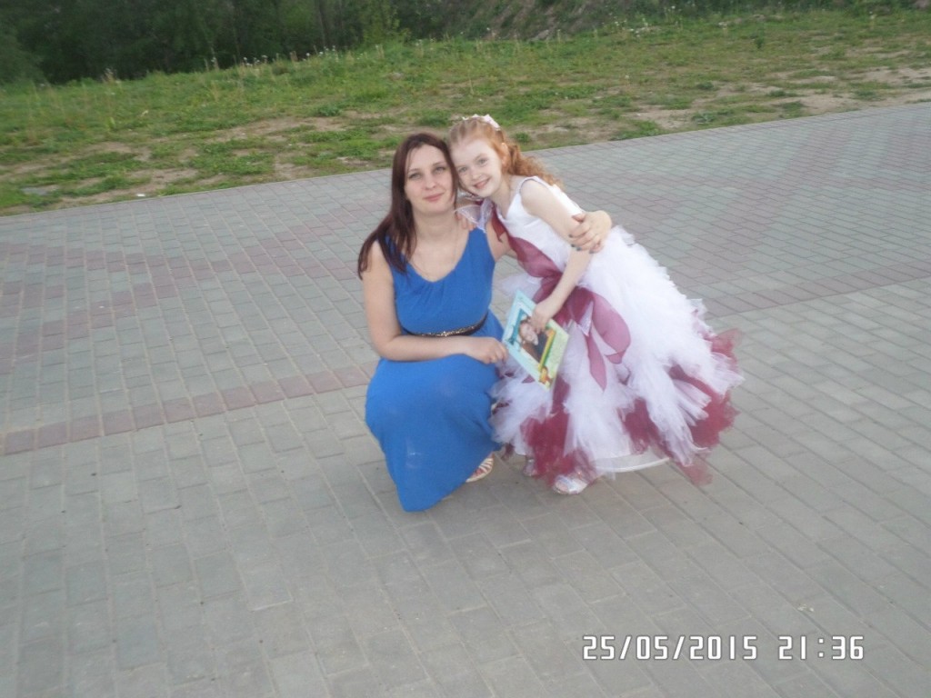 Анна с дочерью