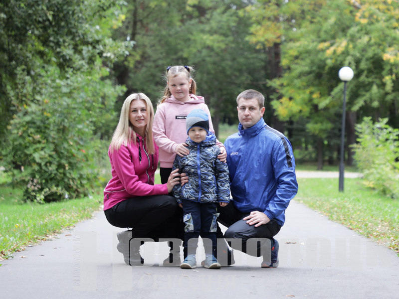 Рожков с семьей