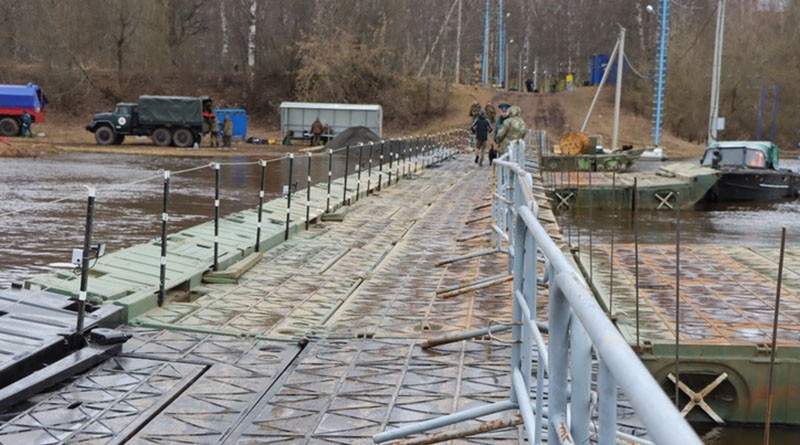 понтонный мост в Новополоцке (1)
