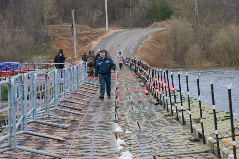 понтонный мост в Новополоцке (2)