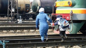 Мероприятия по недопущению травмирования несовершеннолетних и по профилактике правонарушений на объектах железнодорожного транспорта проводят на железной дороге