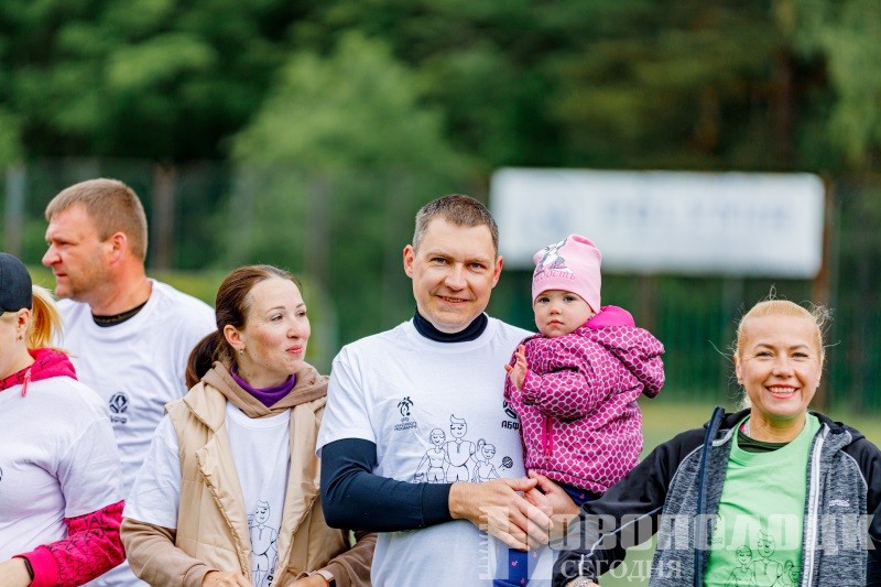 papa mama ja futbol'naja sem'ja (1)