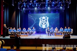 Игроки ФК «Нафтан-Новополоцк» встретились с преданными болельщиками