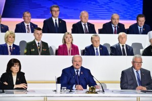 «Без лишней лирики и эмоций – факты на стол». Лукашенко ответил на все вопросы о происходящем вокруг Беларуси