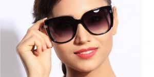 Как правильно выбрать солнцезащитные очки? Советы офтальмолога