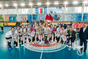 Новополоцкие гандболистки стали победителями республиканского турнира  «Стремительный мяч»