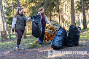 В едином порыве! Новополоцк присоединился к республиканскому субботнику. Наш фоторепортаж