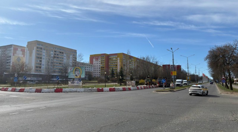 установка светофора на коласа калинина