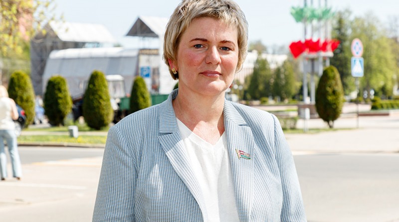 Елена Фурс