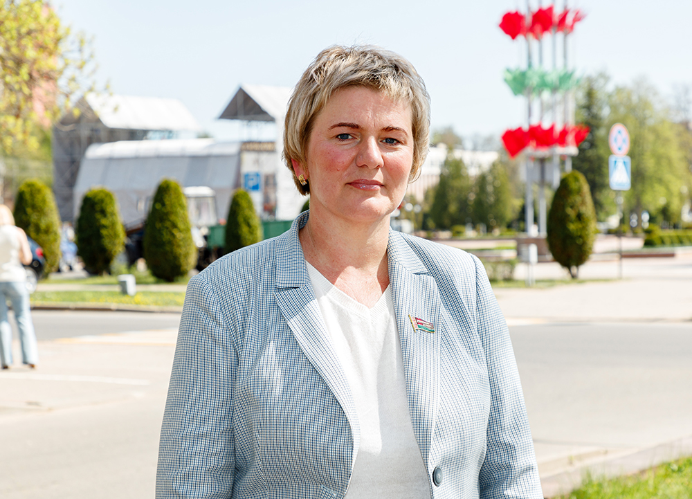 Елена Фурс