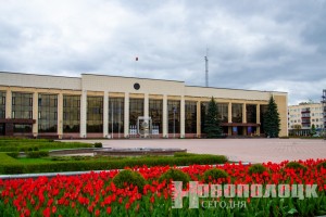 Игорь Бурмистров поздравляет горожан с Днем рождения Новополоцка