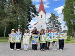 Красочный калейдоскоп родного края: юные художники из 16 городов подарили Новополоцку выставку, которая продлится до конца лета