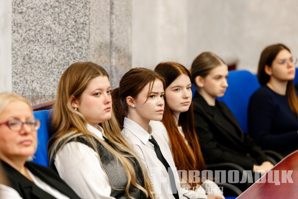 0E8A7315
